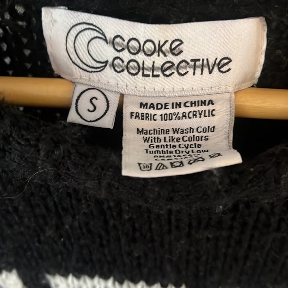 Yin Yang sweater - Picture 2 of 4